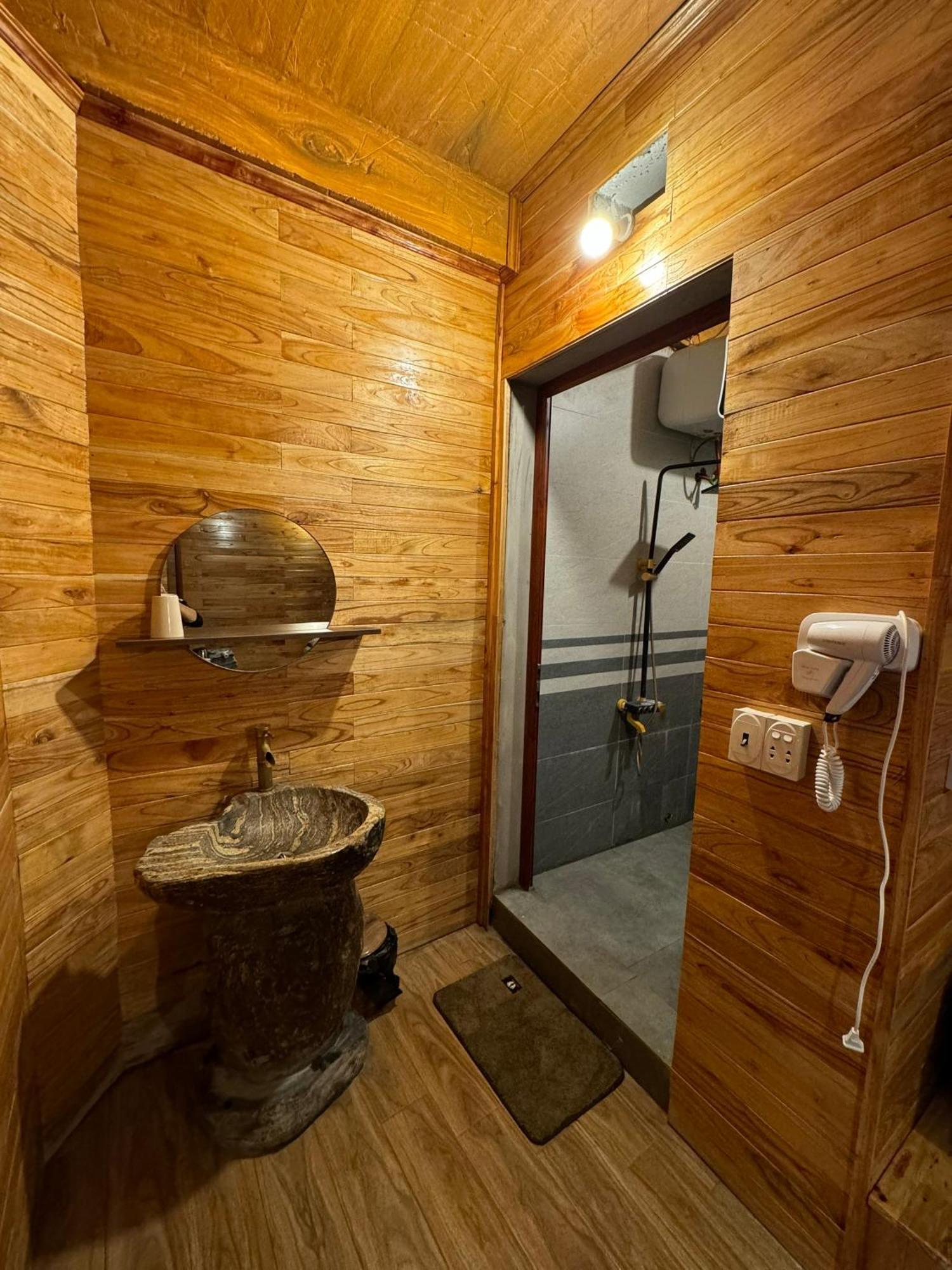 Tày Homestay Làng Đá Cổ Khuổi Ky- Bản Giốc Cao Bang Ngoại thất bức ảnh